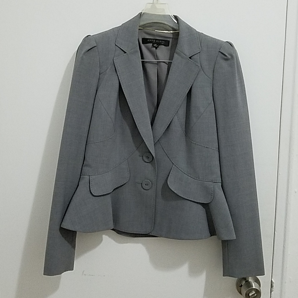 XSOLDX Anne Klein 2-piece Peplum Suit
